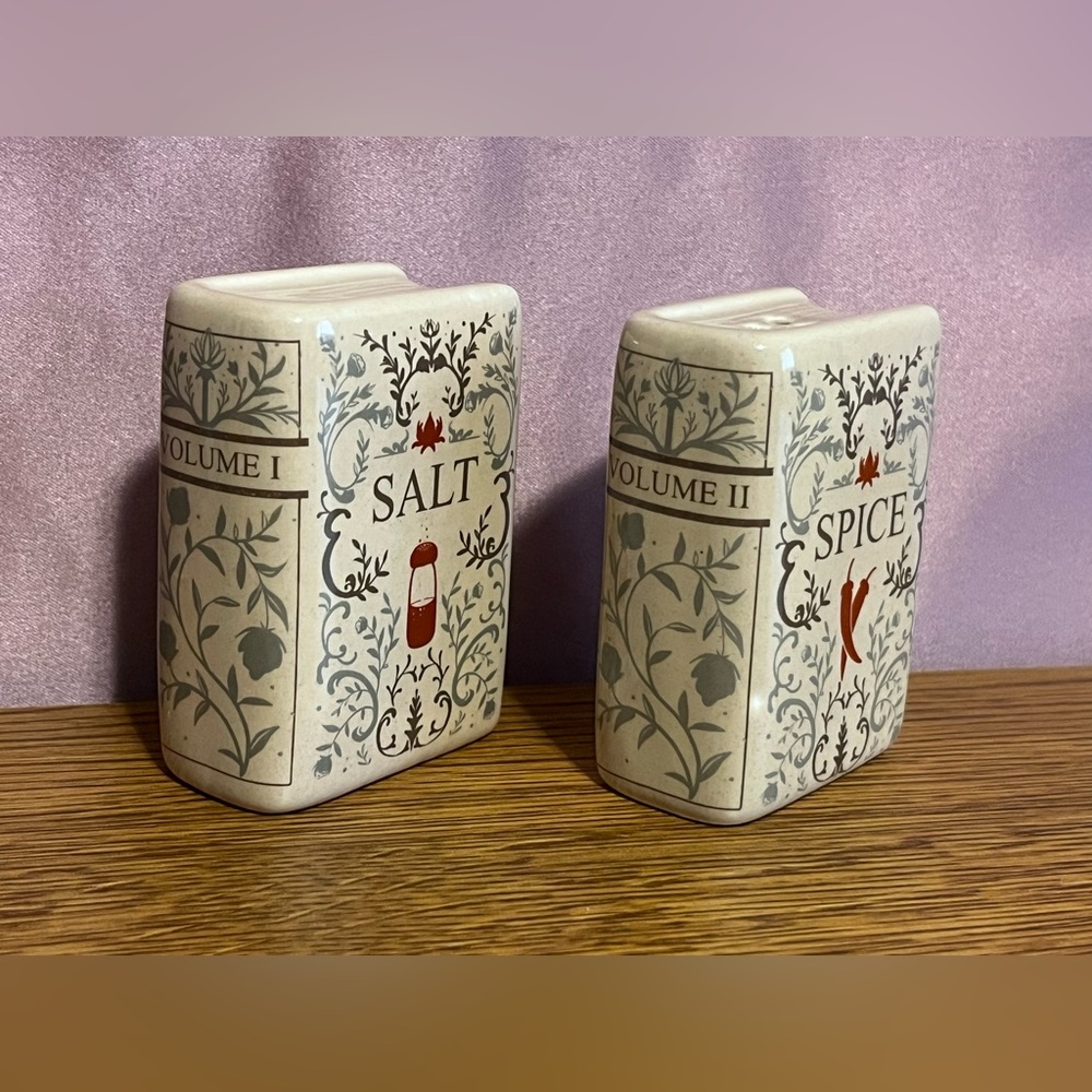 Fairyloot Salt and Spice Shaker Set NIB